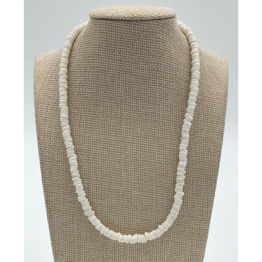 VTG White Heishi Shell Bead Necklace 15 Inch Coastal Beach Surfer Choker Boho